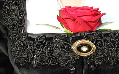 Nahaufnahme von der zillertaler Tracht