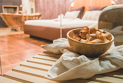 Romantikbad im 5 Sterne Wellnesshotel Österreich STOCK resort