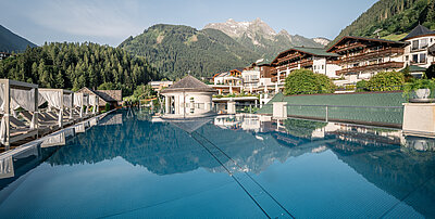 Outdoor pool in the 5-Star Wellness Hotel STOCK resort