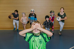 Kinder in der Ballsporthalle im STOCK resort