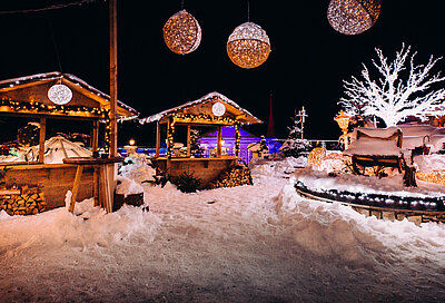 Adventmarkt auf der Terrasse im STOCK Resort