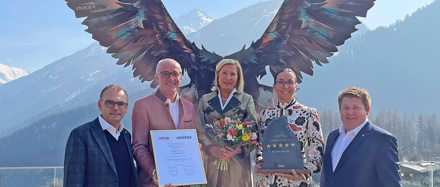 Familie Stock mit der 5 Sterne Auszeichnung im 5 Sterne Familienhotel STOCK resort