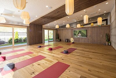 Yogaraum im 5 Sterne Wellness STOCK resort im Zillertal