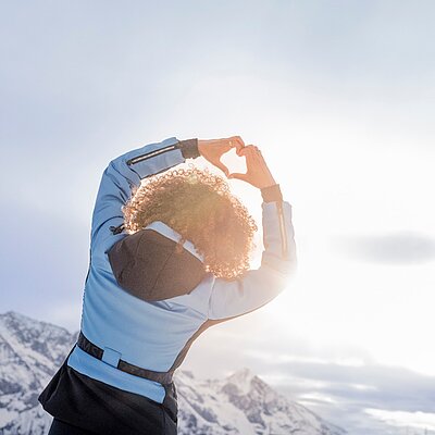 Zeit füreinander ist das schönste Geschenk! Mit unserem Valentinstags-Gutschein schenkt ihr gemeinsame Augenblicke voller Ruhe, Genuss und Nähe.