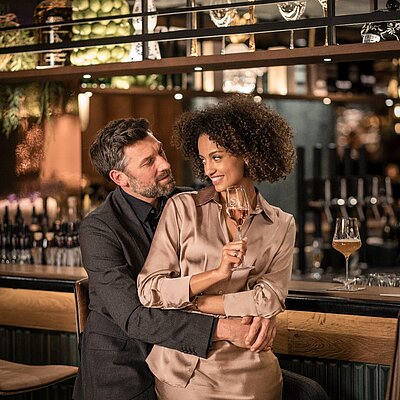 Zeit füreinander ist das schönste Geschenk! Mit unserem Valentinstags-Gutschein schenkt ihr gemeinsame Augenblicke voller Ruhe, Genuss und Nähe.