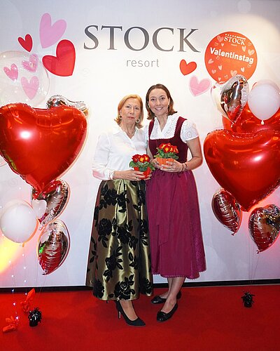 Heute liegt ganz viel Liebe in der Luft Von Herzen wünschen wir euch einen wundervollen Valentinstag!