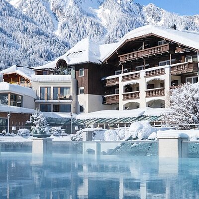 Was bleibt, sind Erinnerungen An gemeinsame Abende, besondere Begegnungen und viele kleine Momente, die diesen Winter so einzigartig gemacht haben Danke an jeden einzelnen Gast, an unser Team und...